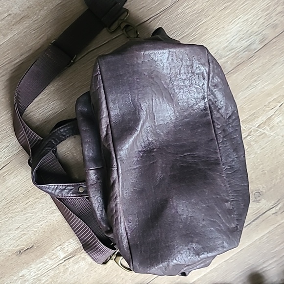 Liu Jo Genuine Leather soft brown bowling style crossbody bag - Picture 13 of 17